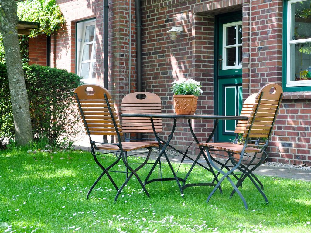 Haus Am Deich Apartment Utersum Екстериор снимка